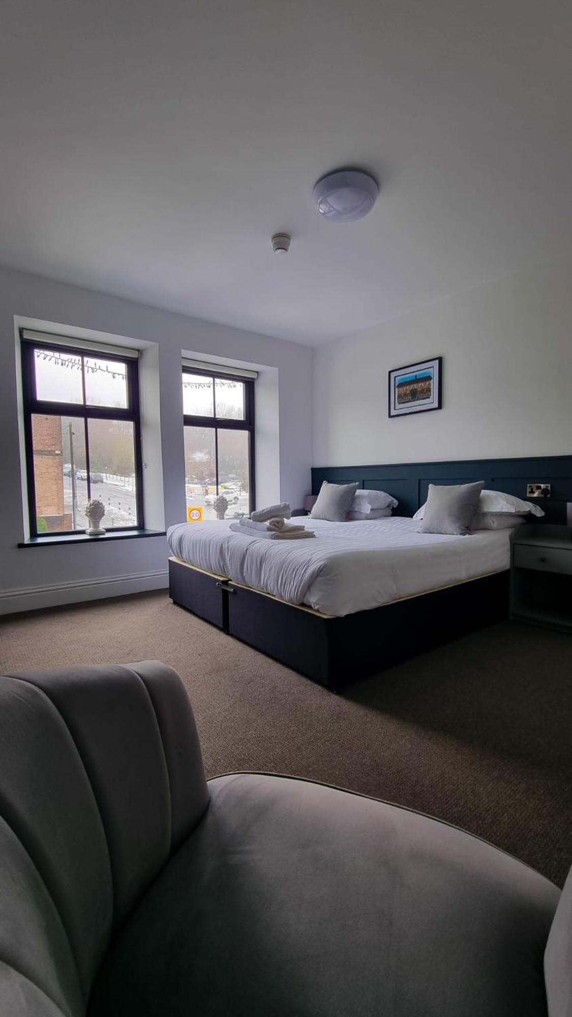 The Friendship Hotel Stocksbridge  Esterno foto