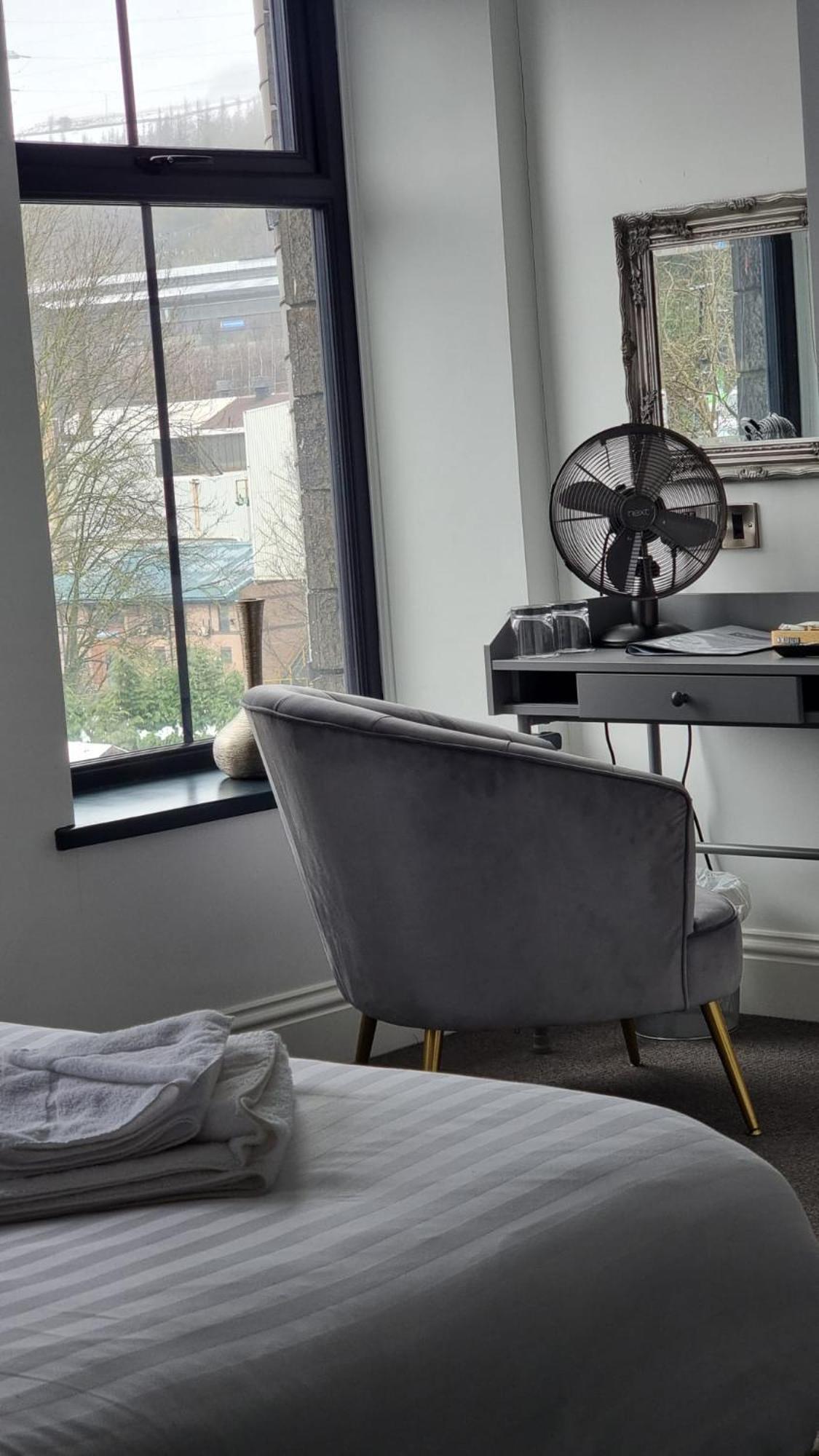 The Friendship Hotel Stocksbridge  Esterno foto